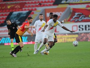 Göztepe, Sahasında Yeni Malatyaspor İle 2-2 Berabere Kaldı