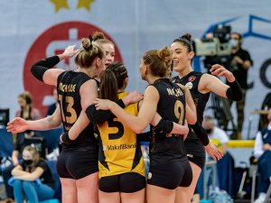 Vakıfbank, Namağlup Çeyrek Finalde