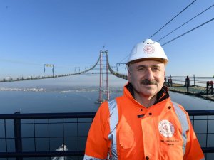 Bakan Karaismailoğlu, 1915 Çanakkale Köprüsü Kedi Yolunda Yürüyerek Asya’dan Avrupa’ya Geçti