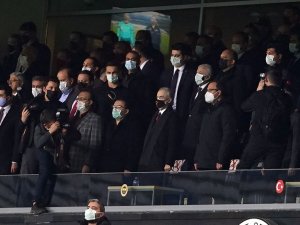 Bakan Kasapoğlu Ve Başkanlar Tribünde