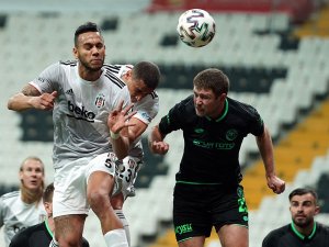 Süper Lig: Beşiktaş: 0 - Konyaspor: 0 (İlk Yarı)