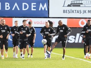 Beşiktaş’ta Cenk Tosun Takımla Çalıştı