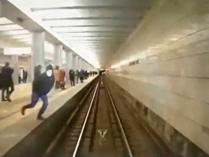 Rusya’da Metro İstasyonunda Dehşet Anları