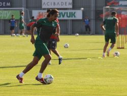 Bursaspor Chikhura Maçının Hazırlıklarına Başladı