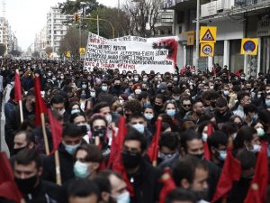 Yunanistan’da Öğrencilerden Yeni Yasa Tasarısına Karşı Protesto