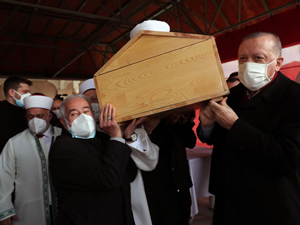 Cumhurbaşkanı Erdoğan, Elazığlı kanaat önderi Hafız Nazırlı’nın cenaze törenine katıldı