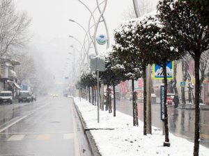 Sakaryalılar Güne Beyaz Örtüyle Uyandı