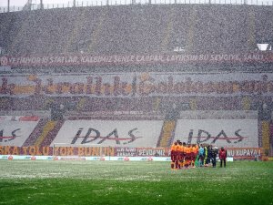 Şehitler İçin Saygı Duruşu