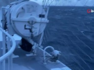 Marmara’da Deniz Ulaşımına Kar Ve Fırtına Engeli