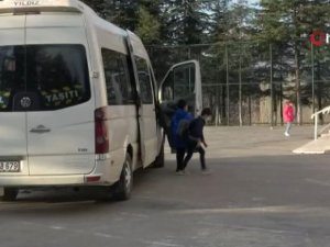 Okullarına Kavuşan Öğrenciler Sevinç Yaşadı