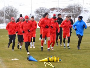 Sivasspor Eksi 7 Derecede İdman Yaptı