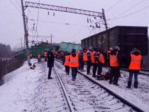 Rusya’da Trenin Raydan Çıktığı Kazada 25 Vagon Birbirine Girdi