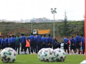 Trabzonspor, Fırtınası Hem Süper Lig’de Hem De Avrupa’da Esiyor