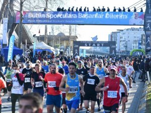 41. Uluslararası Trabzon Yarı Maratonu Koşuldu