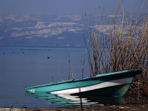 Sapanca Gölü Yükseldi, Karaya Oturan Kayıklar Suyla Buluştu