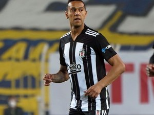 Josef De Souza: “Futbol Saha İçinde Kalırsa, Şampiyon Oluruz”