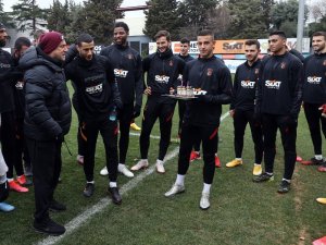 Galatasaray’da Younes Belhanda’nın Doğum Günü Kutlandı