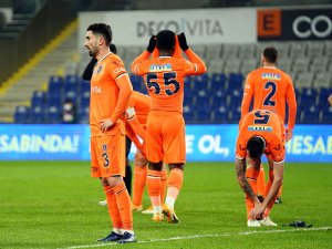 Başakşehir, Kötü Gidişata Antalyaspor Karşısında Dur Demek İstiyor