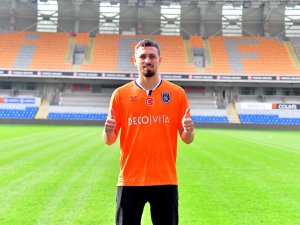Leo Duarte: "Hakan Çalhanoğlu Çok Güzel Bir Ülkeye Gideceğimi Söyledi"