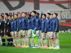 Süper Lig: Trabzonspor: 0 - Fenerbahçe: 0 (İlk Yarı)