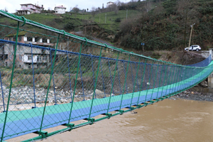 Örnekköy'de Yıkılan Asma Köprünün Yerine Yenisi Yapıldı