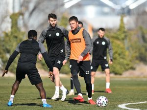 Konyaspor, Fenerbahçe Maçı Hazırlıklarına Başladı