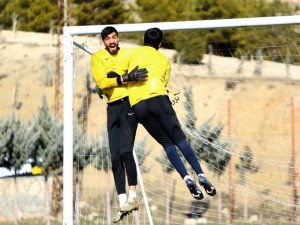 Yeni Malatyaspor, Denizli Deplasmanında Galibiyet Arayacak