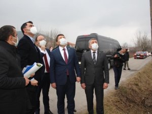 Bakan Kurum Bartın’da Millet Bahçesi Yapılacak Alanda İncelemelerde Bulundu