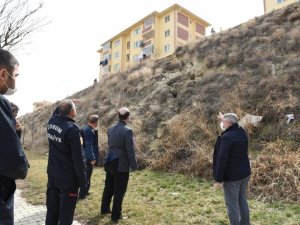 Çorum’da Toprak Kayması Nedeniyle 3 Bina Tahliye Edildi