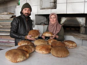 Babasının 40 Yıllık İşini Bıraktı, Annesiyle Ekmek Fırını Açtı