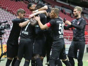 Sivasspor 6 Maçtır Yenilmiyor