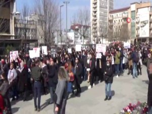 Dünya Kadınlar Günü’nde Kosovalı Kadınlardan Protesto