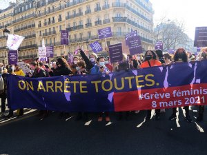 Fransa’da 8 Mart’ta Kadınlardan Grev