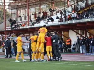 Kayserispor İlk Kez 3 Gol Attı