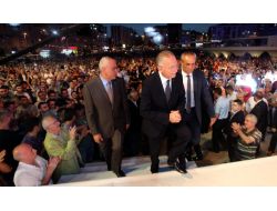 İhsanoğlu, Zeytinburnu'nda İftar Programına Katıldı