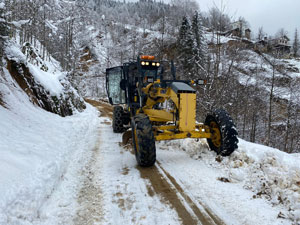 Rize'de Kar Yağışı Etkili Oluyor. 88 Köy Yolu Ulaşıma Kapandı