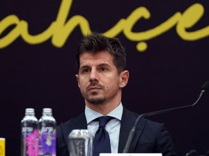 Emre Belözoğlu: "Caner Üzgün Olduğunu İletti"