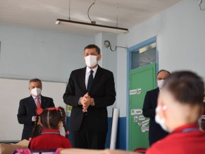 Bakan Selçuk Türkiye’de Pandeminin İlk Bir Yılını Değerlendirdi