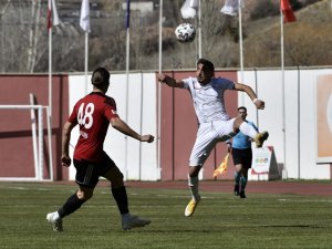 2. Lig Beyaz Grup: Gümüşhanespor: 3 - Anagold 24 Erzincanspor: 1