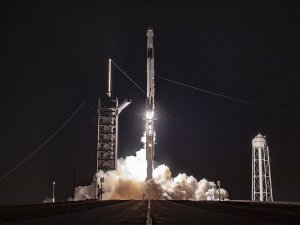 Spacex, 60 Starlink Uydusunu Daha Yörüngeye Gönderdi