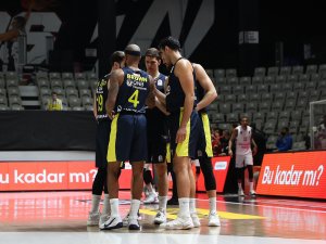 Ing Basketbol Süper Ligi: Bahçeşehir Koleji: 61 - Fenerbahçe Beko: 78