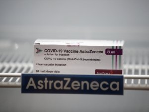 Fransa Astrazeneca Aşısının Kullanımını Askıya Aldı