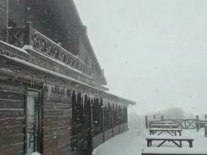 Uludağ’da Kar Yağışı Başladı