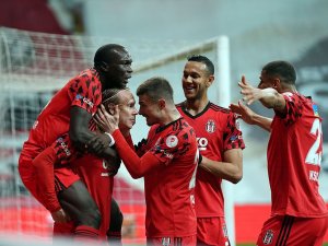 Ziraat Türkiye Kupası: Beşiktaş: 2 - Medipol Başakşehir: 0 (Maç Devam Ediyor)