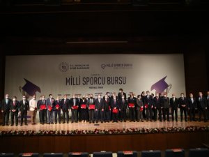 Milli Sporculara Yüzde 100 Burs Desteği