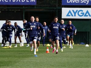 Fenerbahçe, Beşiktaş Derbisi Hazırlıklarını Sürdürdü