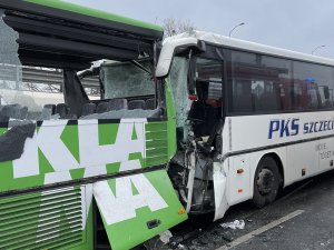 Polonya’da Askerleri Taşıyan Otobüsler Kaza Yaptı: 22 Yaralı