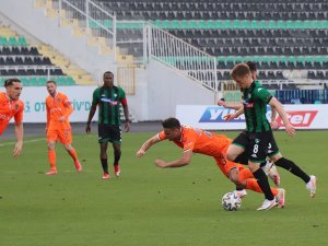Süper Lig: Denizlispor: 0 - Başakşehir: 0 (Maç Sonucu)