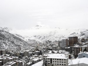 Gümüşhane’de Mart Kapıdan Baktırdı
