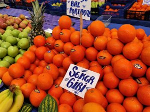 Soğuk Havaların Devam Etmesi Meyve Ve Sebze Fiyatlarını Etkiliyor